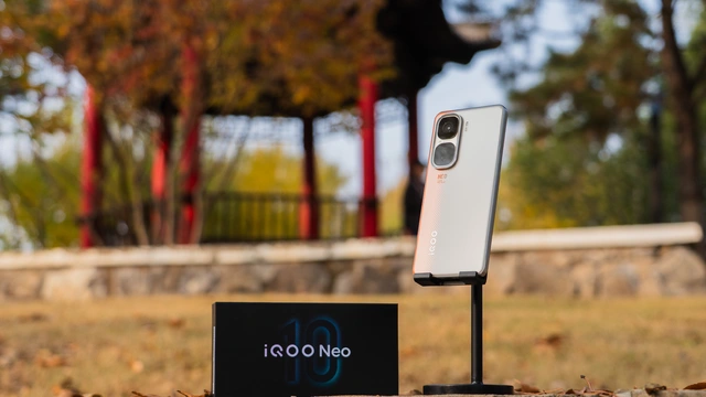 Điện thoại Dimensity 9400 giá rẻ nhất: Thiết kế đẹp, có vân tay siêu âm, pin 6.100mAh kèm sạc nhanh 120W mà giá chỉ bằng nửa OPPO Find X8 Pro- Ảnh 9. Điện thoại Dimensity 9400 giá rẻ nhất: Thiết kế đẹp, có vân tay siêu âm, pin 6.100mAh kèm sạc nhanh 120W mà giá chỉ bằng nửa OPPO Find X8 Pro- Ảnh 9.