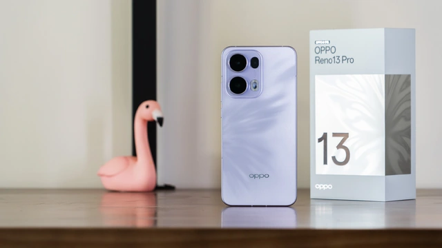 Trên tay OPPO Reno13 Pro sắp ra mắt tại Việt Nam: Thiết kế mới quá đẹp, chống nước IP69, camera chụp đẹp kèm pin 5.800mAh- Ảnh 14. Trên tay OPPO Reno13 Pro sắp ra mắt tại Việt Nam: Thiết kế mới quá đẹp, chống nước IP69, camera chụp đẹp kèm pin 5.800mAh- Ảnh 14.