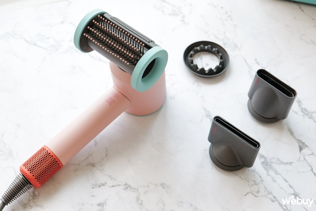 Máy sấy tóc Dyson Supersonic HD15 Ceramic Pop: Riêng hộp đựng đã 1.89 triệu, sấy nhanh, tạo kiểu, đa dạng phụ kiện- Ảnh 6. Máy sấy tóc Dyson Supersonic HD15 Ceramic Pop: Riêng hộp đựng đã 1.89 triệu, sấy nhanh, tạo kiểu, đa dạng phụ kiện- Ảnh 6.