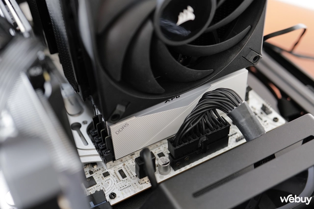 Đánh giá nhanh tản nhiệt khí cao cấp Corsair A115: Mạnh mẽ, êm ái và đắt tiền- Ảnh 14. Đánh giá nhanh tản nhiệt khí cao cấp Corsair A115: Mạnh mẽ, êm ái và đắt tiền- Ảnh 14.