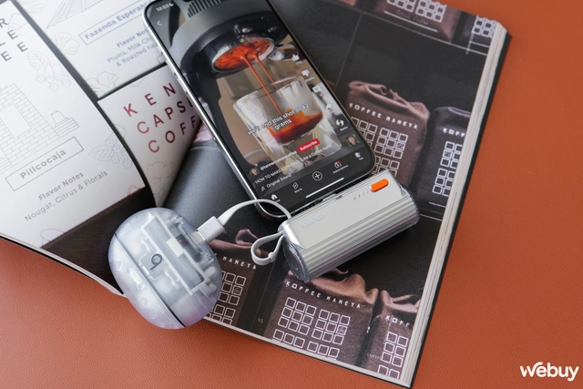 Pin dự phòng 5000mAh cho iPhone 15 giá hơn 700.000 đồng nhưng đây mới là điểm cực kỳ "ăn tiền"- Ảnh 6. Pin dự phòng 5000mAh cho iPhone 15 giá hơn 700.000 đồng nhưng đây mới là điểm cực kỳ "ăn tiền"- Ảnh 6.