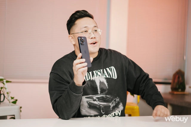 Giáp Thìn gặp người tuổi Rồng: 'Tai nạn' trị giá trăm triệu của Bùi Mạnh AnhEm TV và mối lo AI thay thế con người- Ảnh 6. Giáp Thìn gặp người tuổi Rồng: 'Tai nạn' trị giá trăm triệu của Bùi Mạnh AnhEm TV và mối lo AI thay thế con người- Ảnh 6.