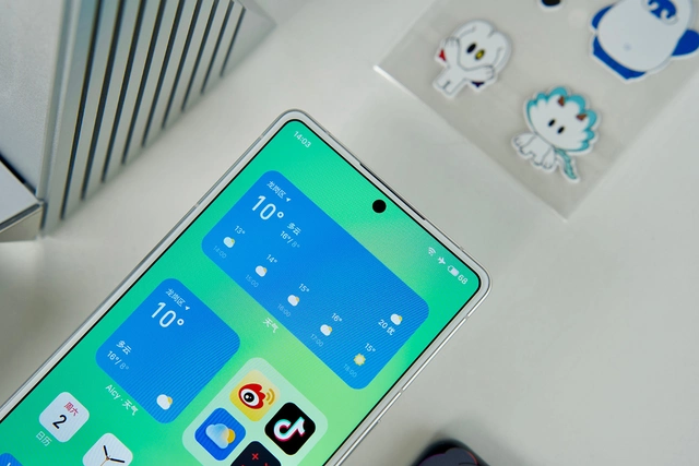 Chiếc máy này trông giống điện thoại Sony hơn cả điện thoại Sony- Ảnh 9. Chiếc máy này trông giống điện thoại Sony hơn cả điện thoại Sony- Ảnh 9.