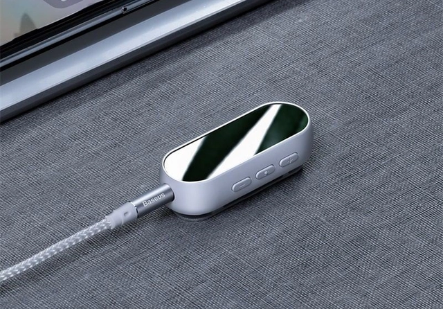 Món phụ kiện này giúp biến loa, tai nghe thường thành không dây, có loại giá chỉ từ 185.000đ- Ảnh 8. Món phụ kiện này giúp biến loa, tai nghe thường thành không dây, có loại giá chỉ từ 185.000đ- Ảnh 8.