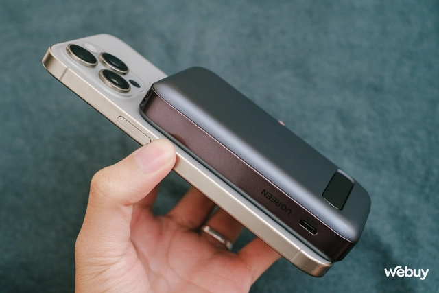 Săn sale sạc dự phòng "ngon, bổ, rẻ": Thiết kế thời trang, dung lượng 10.000mAh, sạc nhanh 20W- Ảnh 9. Săn sale sạc dự phòng "ngon, bổ, rẻ": Thiết kế thời trang, dung lượng 10.000mAh, sạc nhanh 20W- Ảnh 9.