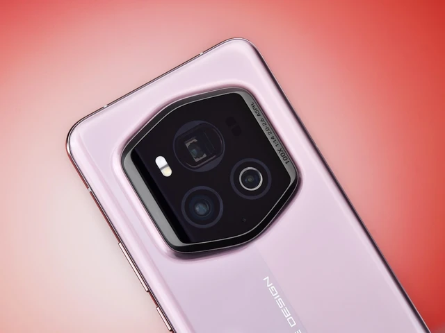 Cận cảnh điện thoại Porsche, giá chỉ... ngang iPhone 15 Pro Max- Ảnh 6. Cận cảnh điện thoại Porsche, giá chỉ... ngang iPhone 15 Pro Max- Ảnh 6.