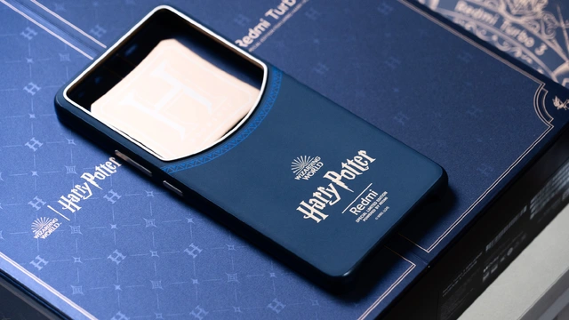 Cận cảnh điện thoại Harry Potter- Ảnh 8. Cận cảnh điện thoại Harry Potter- Ảnh 8.