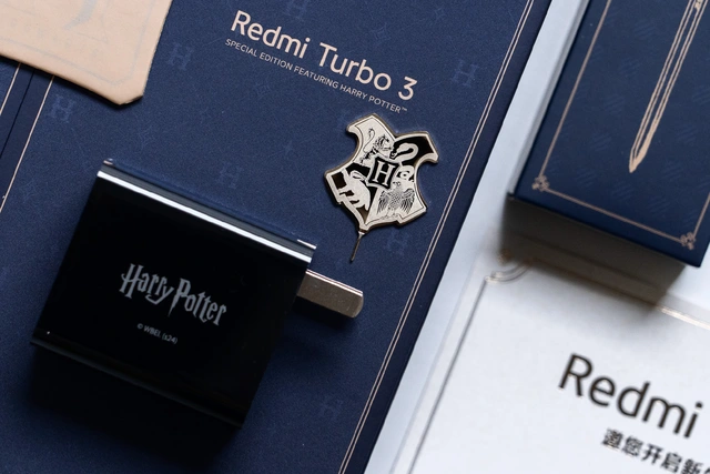 Cận cảnh điện thoại Harry Potter- Ảnh 12. Cận cảnh điện thoại Harry Potter- Ảnh 12.