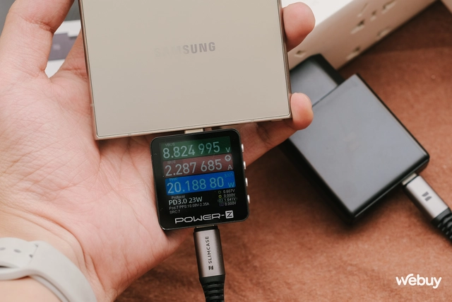 Dùng thử sạc nhanh của hãng chuyên ốp lưng và cái kết bất ngờ: Tôi đã "chốt đơn" ngay và luôn nhờ 2 ưu điểm đáng tiền này- Ảnh 15. Dùng thử sạc nhanh của hãng chuyên ốp lưng và cái kết bất ngờ: Tôi đã "chốt đơn" ngay và luôn nhờ 2 ưu điểm đáng tiền này- Ảnh 15.