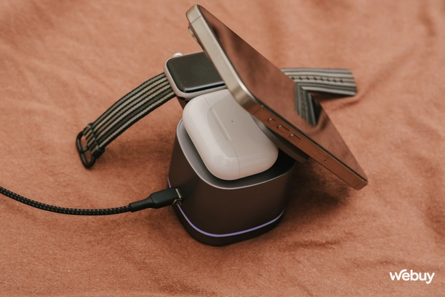 Dùng thử dock sạc 3 in 1 thương hiệu WIWU: Sạc được cả iPhone, Apple Watch, AirPods cùng lúc, hỗ trợ MagSafe 15W mà giá chỉ hơn 700.000 đồng- Ảnh 6. Dùng thử dock sạc 3 in 1 thương hiệu WIWU: Sạc được cả iPhone, Apple Watch, AirPods cùng lúc, hỗ trợ MagSafe 15W mà giá chỉ hơn 700.000 đồng- Ảnh 6.