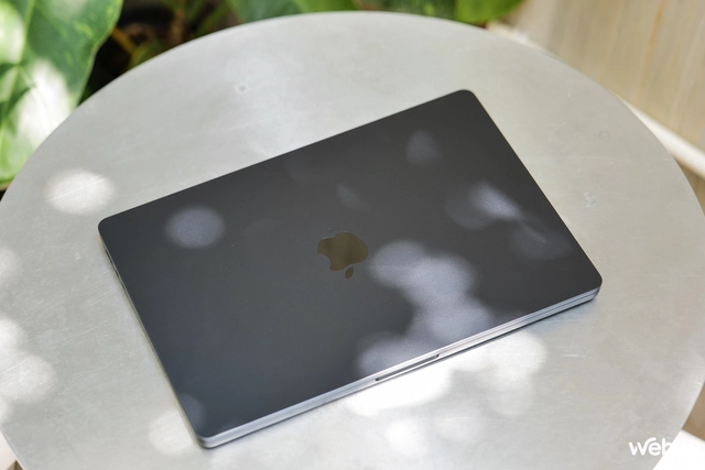 Trải nghiệm nhanh MacBook Air M3: Bình cũ nhưng rượu có mới không?- Ảnh 22. Trải nghiệm nhanh MacBook Air M3: Bình cũ nhưng rượu có mới không?- Ảnh 22.