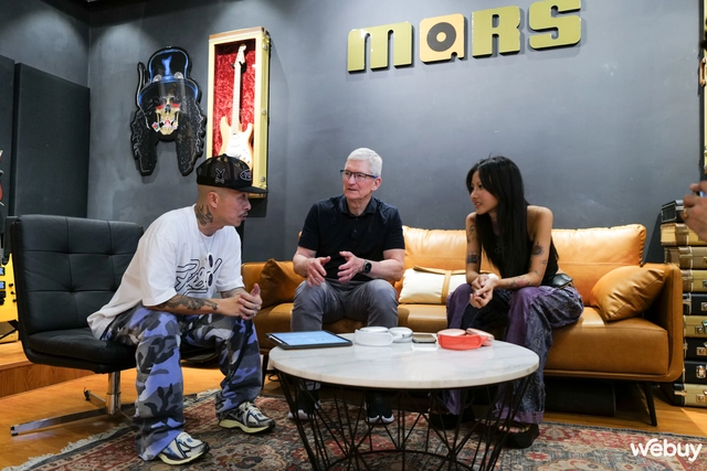 Tim Cook gặp gỡ Việt Max và Suboi, mê mệt cùng bản hit "Dâu Thiên Hạ"- Ảnh 1. Tim Cook gặp gỡ Việt Max và Suboi, mê mệt cùng bản hit "Dâu Thiên Hạ"- Ảnh 1.