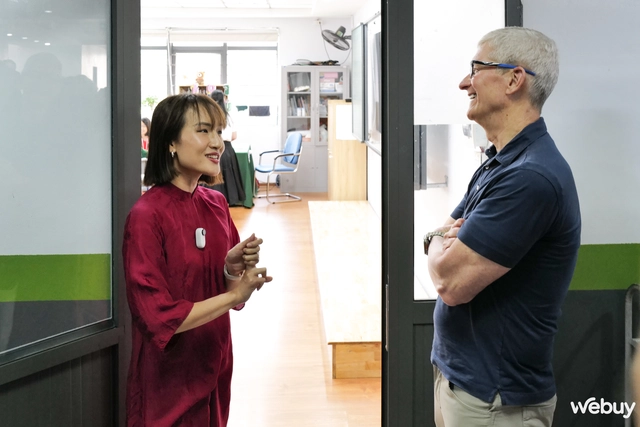 Tim Cook ghé thăm một trường học tại Hà Nội, dự giờ lớp học của Giang Ơi- Ảnh 8. Tim Cook ghé thăm một trường học tại Hà Nội, dự giờ lớp học của Giang Ơi- Ảnh 8.