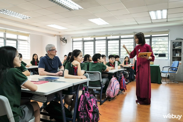 Tim Cook ghé thăm một trường học tại Hà Nội, dự giờ lớp học của Giang Ơi- Ảnh 9. Tim Cook ghé thăm một trường học tại Hà Nội, dự giờ lớp học của Giang Ơi- Ảnh 9.