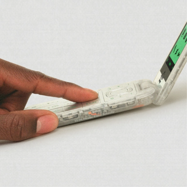 Đ&acirc;y l&agrave; "The Boring Phone": Chiếc điện thoại buồn tẻ nhất thế giới của Heineken m&agrave; bạn sẽ kh&ocirc;ng thể mua được- Ảnh 4.