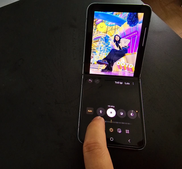 Bộ đôi điện thoại gập trứ danh của nhà Samsung nay được trang bị thêm Galaxy AI: Khác gì so với trước đây?- Ảnh 5. Bộ đôi điện thoại gập trứ danh của nhà Samsung nay được trang bị thêm Galaxy AI: Khác gì so với trước đây?- Ảnh 5.