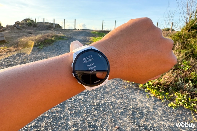 Trải nghiệm nhanh Garmin Forerunner 165: Thêm lựa chọn "ngon - rẻ" cho hội mê chạy bộ- Ảnh 2. Trải nghiệm nhanh Garmin Forerunner 165: Thêm lựa chọn "ngon - rẻ" cho hội mê chạy bộ- Ảnh 2.