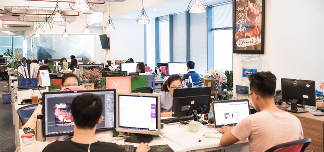 "Không có chuyện AI cướp việc": Nhiều nhân sự làm nội dung đang 'ôm' 2-3 việc cùng lúc, tháng kiếm thêm hàng chục triệu đồng nhờ dùng ChatGPT- Ảnh 2. "Không có chuyện AI cướp việc": Nhiều nhân sự làm nội dung đang 'ôm' 2-3 việc cùng lúc, tháng kiếm thêm hàng chục triệu đồng nhờ dùng ChatGPT- Ảnh 2.