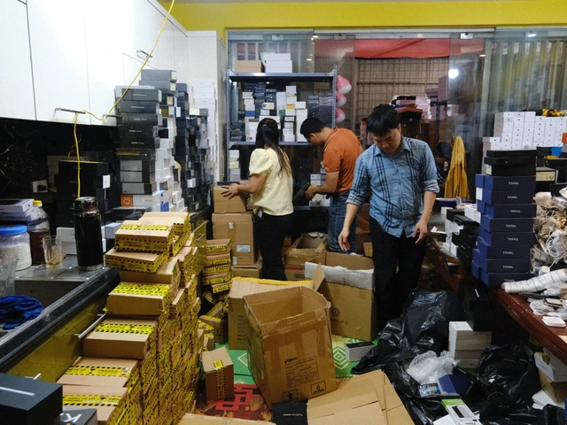 "Bà trùm" Bùi Thị Hương và đường dây lừa đảo 7.000 người mua điện thoại- Ảnh 6. "Bà trùm" Bùi Thị Hương và đường dây lừa đảo 7.000 người mua điện thoại- Ảnh 6.