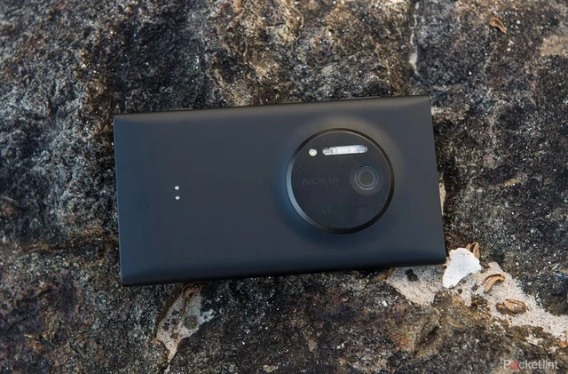 Windows Phone không còn nữa, nhưng 7 mẫu smartphone này sẽ luôn được nhớ đến như đại diện tuyệt nhất cho một thời đại đã qua- Ảnh 2. Windows Phone không còn nữa, nhưng 7 mẫu smartphone này sẽ luôn được nhớ đến như đại diện tuyệt nhất cho một thời đại đã qua- Ảnh 2.