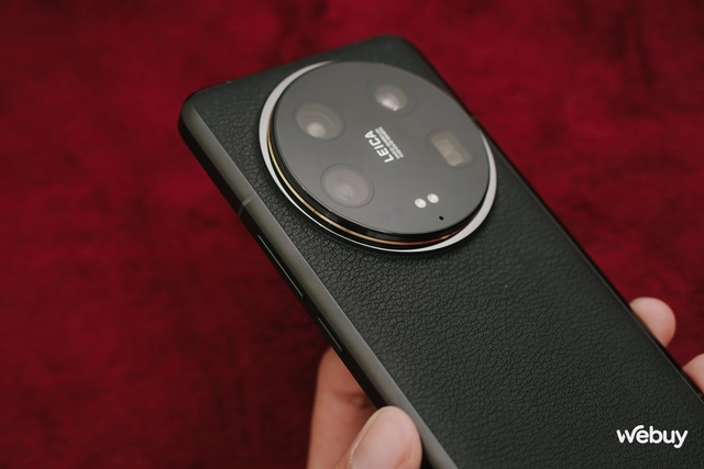 Mở hộp Xiaomi 14 Ultra chính hãng kèm bộ phụ kiện chụp ảnh cực chất: Máy ảnh compact giá hơn 30 triệu đồng dành cho các "dân chơi" Việt- Ảnh 28. Mở hộp Xiaomi 14 Ultra chính hãng kèm bộ phụ kiện chụp ảnh cực chất: Máy ảnh compact giá hơn 30 triệu đồng dành cho các "dân chơi" Việt- Ảnh 28.