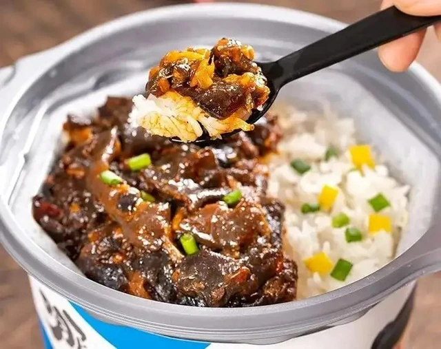 Cơm tự chín - thực ra thứ bạn đang ăn không phải là cơm thật!- Ảnh 5. Cơm tự chín - thực ra thứ bạn đang ăn không phải là cơm thật!- Ảnh 5.