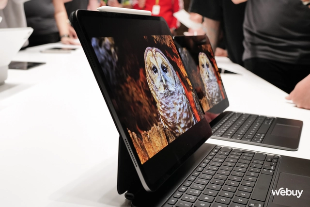 Cận cảnh iPad Pro mới: Màn hình OLED cực đẹp, mỏng như tờ giấy, chip M4 quá mạnh- Ảnh 9. Cận cảnh iPad Pro mới: Màn hình OLED cực đẹp, mỏng như tờ giấy, chip M4 quá mạnh- Ảnh 9.