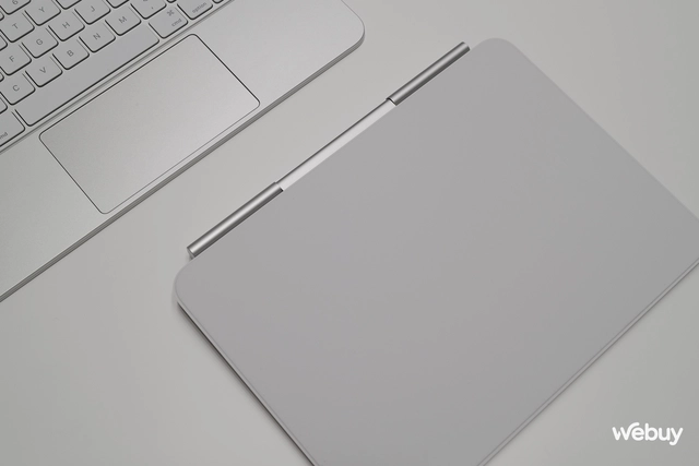 Cận cảnh iPad Pro mới: Màn hình OLED cực đẹp, mỏng như tờ giấy, chip M4 quá mạnh- Ảnh 15. Cận cảnh iPad Pro mới: Màn hình OLED cực đẹp, mỏng như tờ giấy, chip M4 quá mạnh- Ảnh 15.