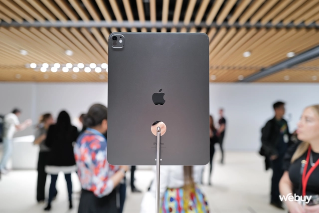 Cái giá phải trả để biến iPad Pro thành MacBook- Ảnh 1. Cái giá phải trả để biến iPad Pro thành MacBook- Ảnh 1.