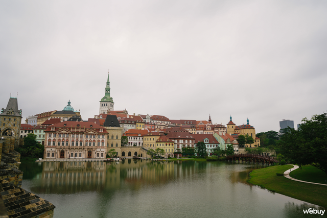 Sướng như nhân viên Huawei tại Thẩm Quyến: sống trong kiến trúc Châu Âu, đắm mình trong tinh hoa văn học thế giới- Ảnh 1. Sướng như nhân viên Huawei tại Thẩm Quyến: sống trong kiến trúc Châu Âu, đắm mình trong tinh hoa văn học thế giới- Ảnh 1.