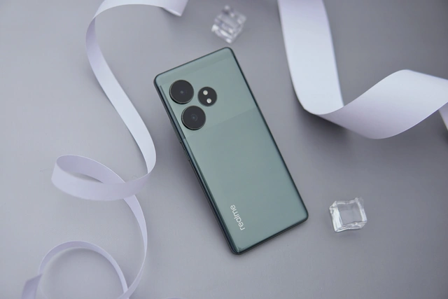 Ra mắt smartphone đối đầu Xiaomi Redmi Turbo 3: Chip Snapdragon 8s Gen 3 cực mạnh, sạc 120W, màn hình siêu sáng 6000 nits, giá từ 7,39 triệu đồng- Ảnh 1. Ra mắt smartphone đối đầu Xiaomi Redmi Turbo 3: Chip Snapdragon 8s Gen 3 cực mạnh, sạc 120W, màn hình siêu sáng 6000 nits, giá từ 7,39 triệu đồng- Ảnh 1.