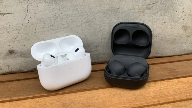 V&agrave; thế l&agrave; hết: Sau bao năm d&ugrave;ng thiết kế ri&ecirc;ng, tai nghe true wireless sắp ra mắt của Samsung sẽ giống hệt AirPods Pro- Ảnh 2.