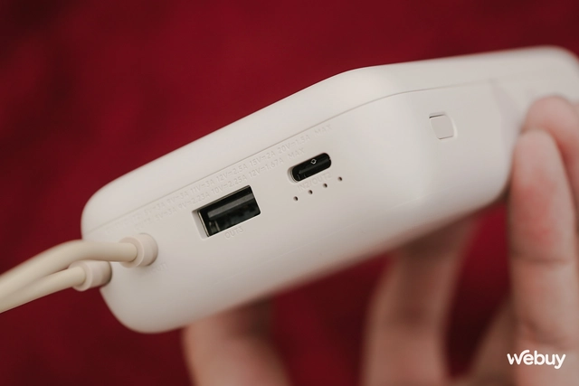 Sạc dự phòng Xiaomi đời mới cực xịn: Dung lượng 20.000mAh, công suất 33W, có tích hợp cả dây USB-C, giá chỉ chưa tới 600.000 đồng- Ảnh 9. Sạc dự phòng Xiaomi đời mới cực xịn: Dung lượng 20.000mAh, công suất 33W, có tích hợp cả dây USB-C, giá chỉ chưa tới 600.000 đồng- Ảnh 9.