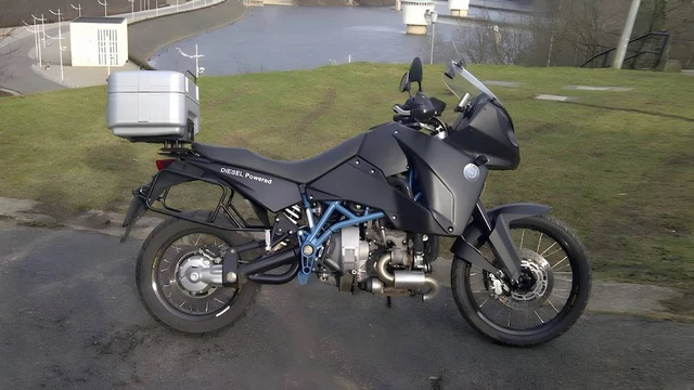 EVA Track T800 CDI: Chiếc mô tô có thể đưa bạn đi từ Hà Nội đến Hà Giang rồi quay về mà vẫn chưa phải tiếp nhiên liệu!- Ảnh 12. EVA Track T800 CDI: Chiếc mô tô có thể đưa bạn đi từ Hà Nội đến Hà Giang rồi quay về mà vẫn chưa phải tiếp nhiên liệu!- Ảnh 12.