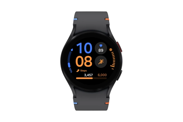 Ra mắt Galaxy Watch phiên bản Fan Edition đầu tiên: Thiết kế quen thuộc, màu sắc dây mới cùng mức giá 'mềm' hơn- Ảnh 2. Ra mắt Galaxy Watch phiên bản Fan Edition đầu tiên: Thiết kế quen thuộc, màu sắc dây mới cùng mức giá 'mềm' hơn- Ảnh 2.