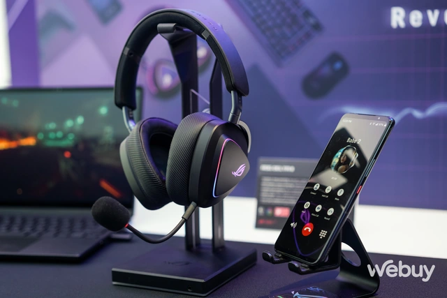 Trên tay loạt linh kiện 'đỉnh' ASUS đem tới Computex 2024: Màn hình Mini-LED 8K, chuột các-bon siêu nhẹ và bàn phím điều chỉnh được cảm giác gõ- Ảnh 15. Trên tay loạt linh kiện 'đỉnh' ASUS đem tới Computex 2024: Màn hình Mini-LED 8K, chuột các-bon siêu nhẹ và bàn phím điều chỉnh được cảm giác gõ- Ảnh 15.