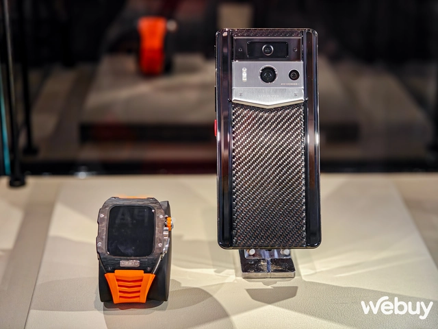 Đây là chiếc điện thoại Vertu vừa ra mắt: Chip Snapdragon từ 2 năm trước, giá không phải ai cũng mua được- Ảnh 9. Đây là chiếc điện thoại Vertu vừa ra mắt: Chip Snapdragon từ 2 năm trước, giá không phải ai cũng mua được- Ảnh 9.
