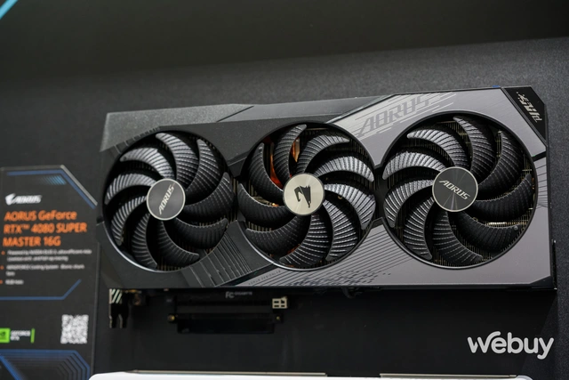 'Điểm mặt' c&aacute;c sản phẩm nổi bật của Gigabyte tại Computex 2024: M&agrave;n h&igrave;nh QD-OLED si&ecirc;u lớn, AI ở bất cứ đ&acirc;u- Ảnh 9.