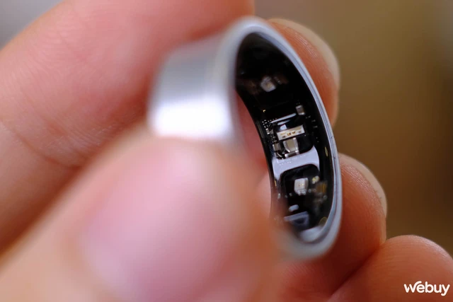 Trên tay nhẫn thông minh Galaxy Ring giá hơn 10 triệu đồng của Samsung: Người Việt chưa thể mua nổi- Ảnh 2. Trên tay nhẫn thông minh Galaxy Ring giá hơn 10 triệu đồng của Samsung: Người Việt chưa thể mua nổi- Ảnh 2.