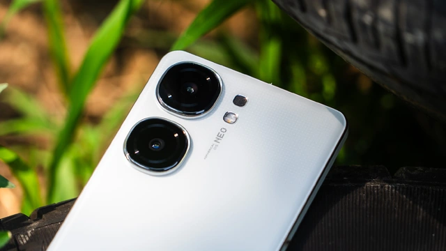 Lại là các "pháp sư" Trung Hoa: Ra mắt điện thoại giá chỉ hơn 10 triệu nhưng dùng chip Snapdragon 8 Gen 3, màn hình AMOLED 144Hz, sạc nhanh 120W- Ảnh 5. Lại là các "pháp sư" Trung Hoa: Ra mắt điện thoại giá chỉ hơn 10 triệu nhưng dùng chip Snapdragon 8 Gen 3, màn hình AMOLED 144Hz, sạc nhanh 120W- Ảnh 5.