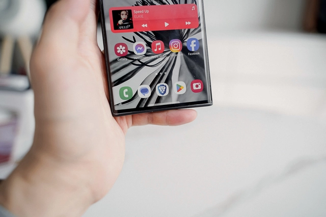 Ví thẻ Magsafe kiêm chân đế Wiwu rẻ bằng 1 nửa nhưng “ngon” hơn Moft, chỉ 1 điểm trừ duy nhất- Ảnh 17. Ví thẻ Magsafe kiêm chân đế Wiwu rẻ bằng 1 nửa nhưng “ngon” hơn Moft, chỉ 1 điểm trừ duy nhất- Ảnh 17.