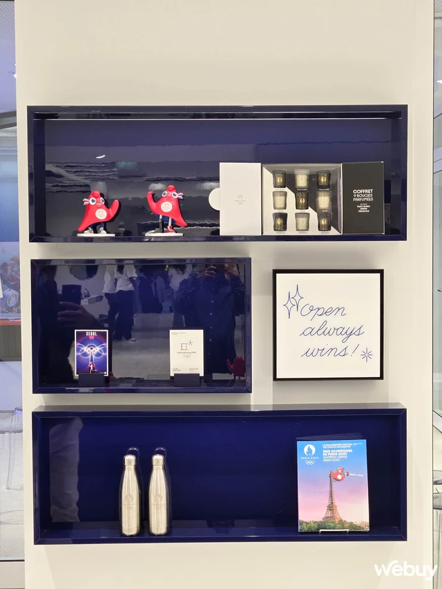 Cầm Galaxy Z Fold6 đến thăm cửa hàng Olympic có-một-không-hai của Samsung tại Paris- Ảnh 22. Cầm Galaxy Z Fold6 đến thăm cửa hàng Olympic có-một-không-hai của Samsung tại Paris- Ảnh 22.