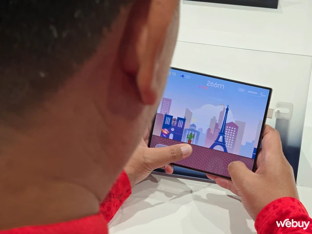 Cầm Galaxy Z Fold6 đến thăm cửa hàng Olympic có-một-không-hai của Samsung tại Paris- Ảnh 14. Cầm Galaxy Z Fold6 đến thăm cửa hàng Olympic có-một-không-hai của Samsung tại Paris- Ảnh 14.