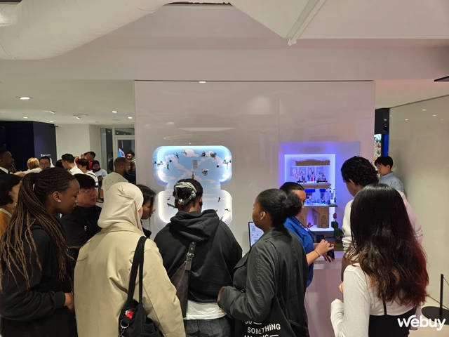 Cầm Galaxy Z Fold6 đến thăm cửa hàng Olympic có-một-không-hai của Samsung tại Paris- Ảnh 9. Cầm Galaxy Z Fold6 đến thăm cửa hàng Olympic có-một-không-hai của Samsung tại Paris- Ảnh 9.