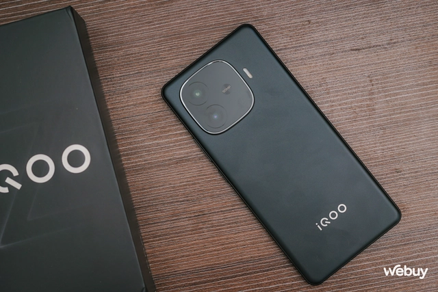 Smartphone này giá chỉ 4,9 triệu đồng: Màn hình OLED 144Hz, chip Snapdragon 7 Gen 3, camera 50MP, pin 6.000mAh- Ảnh 22. Smartphone này giá chỉ 4,9 triệu đồng: Màn hình OLED 144Hz, chip Snapdragon 7 Gen 3, camera 50MP, pin 6.000mAh- Ảnh 22.