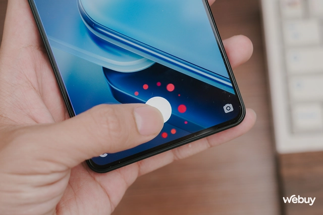 Smartphone này giá chỉ 4,9 triệu đồng: Màn hình OLED 144Hz, chip Snapdragon 7 Gen 3, camera 50MP, pin 6.000mAh- Ảnh 11. Smartphone này giá chỉ 4,9 triệu đồng: Màn hình OLED 144Hz, chip Snapdragon 7 Gen 3, camera 50MP, pin 6.000mAh- Ảnh 11.