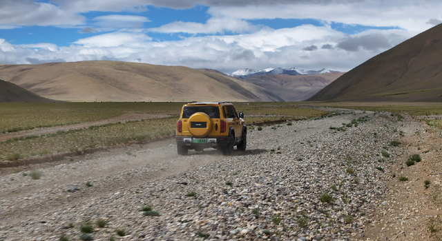 Một mẫu xe Trung Quốc lập kỷ lục thế giới về độ cao cao nhất đạt được khi lái một chiếc ô tô hybrid và đăng quang 'Vua cao nguyên'!- Ảnh 4. Một mẫu xe Trung Quốc lập kỷ lục thế giới về độ cao cao nhất đạt được khi lái một chiếc ô tô hybrid và đăng quang 'Vua cao nguyên'!- Ảnh 4.