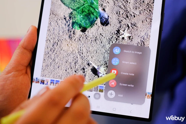 Galaxy Z Fold6 và Z Flip6 sở hữu tính năng Galaxy AI nào mà Galaxy S24 không có?- Ảnh 1. Galaxy Z Fold6 và Z Flip6 sở hữu tính năng Galaxy AI nào mà Galaxy S24 không có?- Ảnh 1.