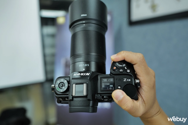 Nikon Z6 III đã cập bến Việt Nam: Thiết kế quen thuộc, tốc độ chụp nhanh 'chóng mặt'- Ảnh 5. Nikon Z6 III đã cập bến Việt Nam: Thiết kế quen thuộc, tốc độ chụp nhanh 'chóng mặt'- Ảnh 5.
