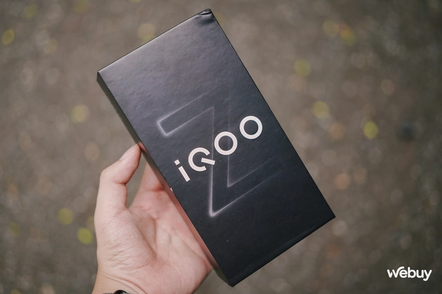 Điện thoại này giá chỉ 7 triệu đồng: Hiệu năng cực mạnh với chip Snapdragon 8s Gen 3, màn OLED 144Hz kèm pin 6.000mAh và sạc 80W- Ảnh 1. Điện thoại này giá chỉ 7 triệu đồng: Hiệu năng cực mạnh với chip Snapdragon 8s Gen 3, màn OLED 144Hz kèm pin 6.000mAh và sạc 80W- Ảnh 1.